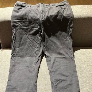 Loft gray skinny pants, very soft material